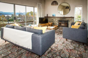 Retro with a view, Wanaka